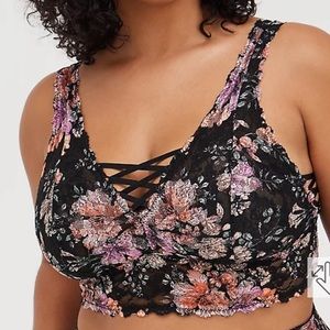 NWT Torrid Floral and Lace Bralette